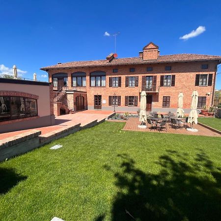 Cascina La Badia Bed & Breakfast Montegrosso dʼAsti Exterior foto