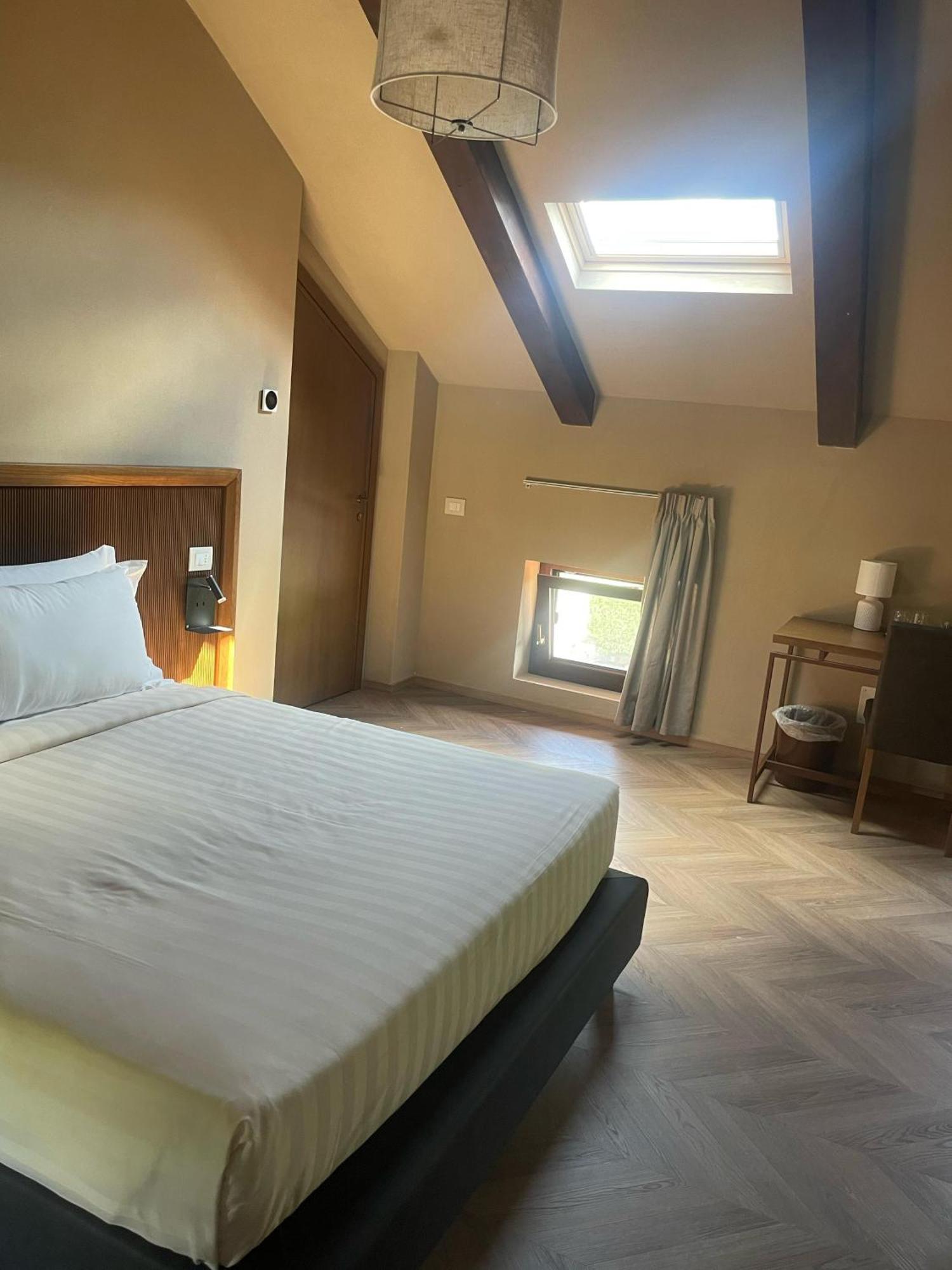 Cascina La Badia Bed & Breakfast Montegrosso dʼAsti Exterior foto